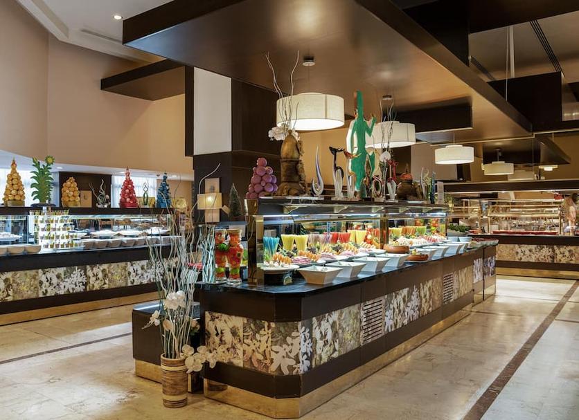 Buffet Photo