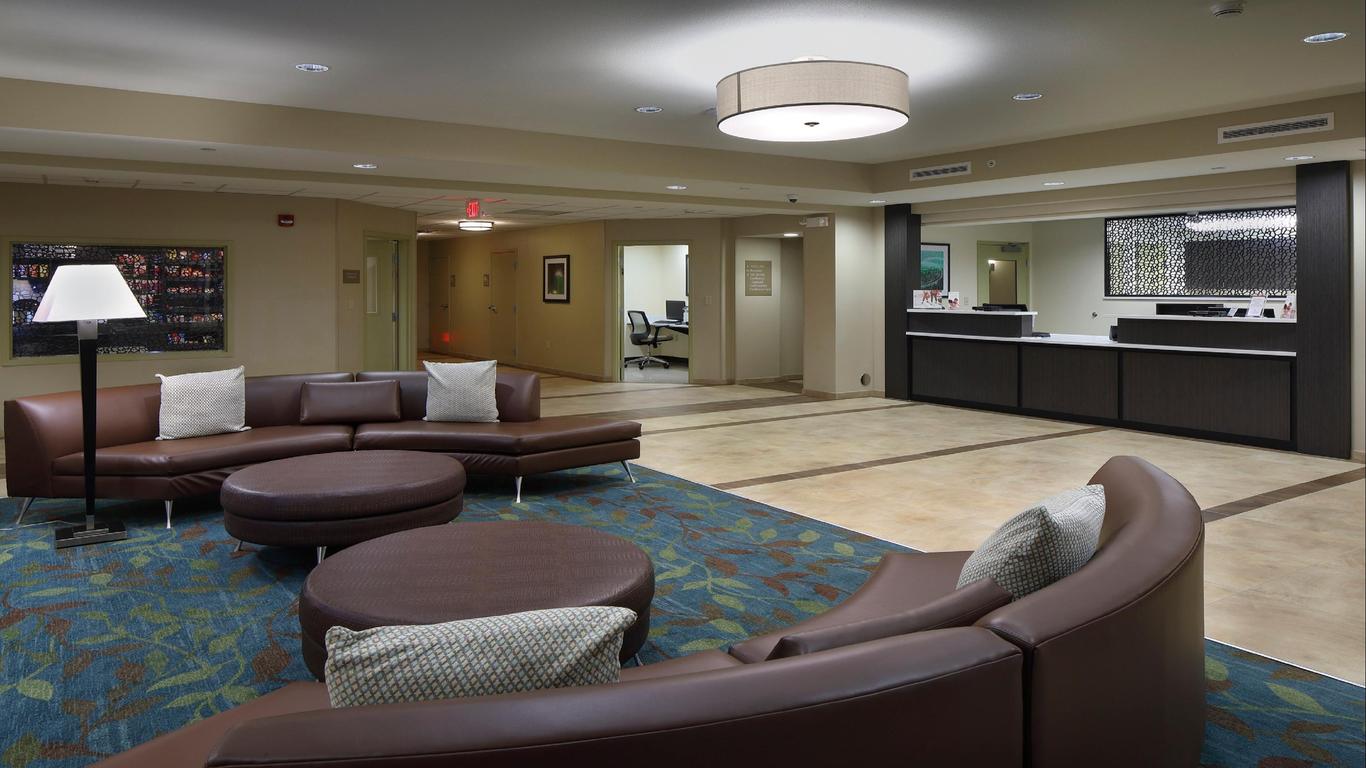 Candlewood Suites - Newark South - University Area, An IHG Hotel