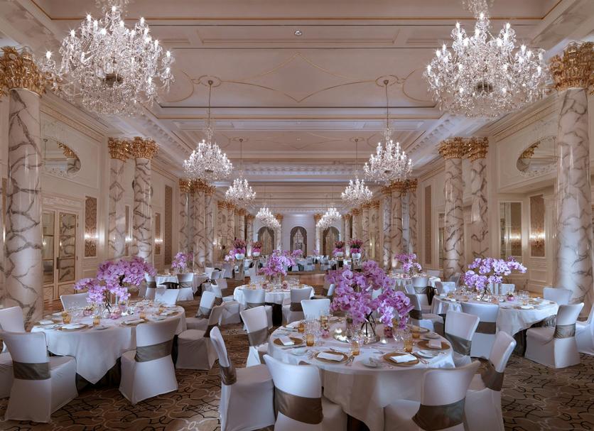 Banquet hall Photo