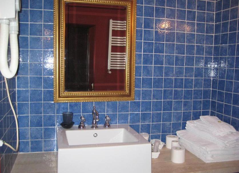 Bathroom Photo