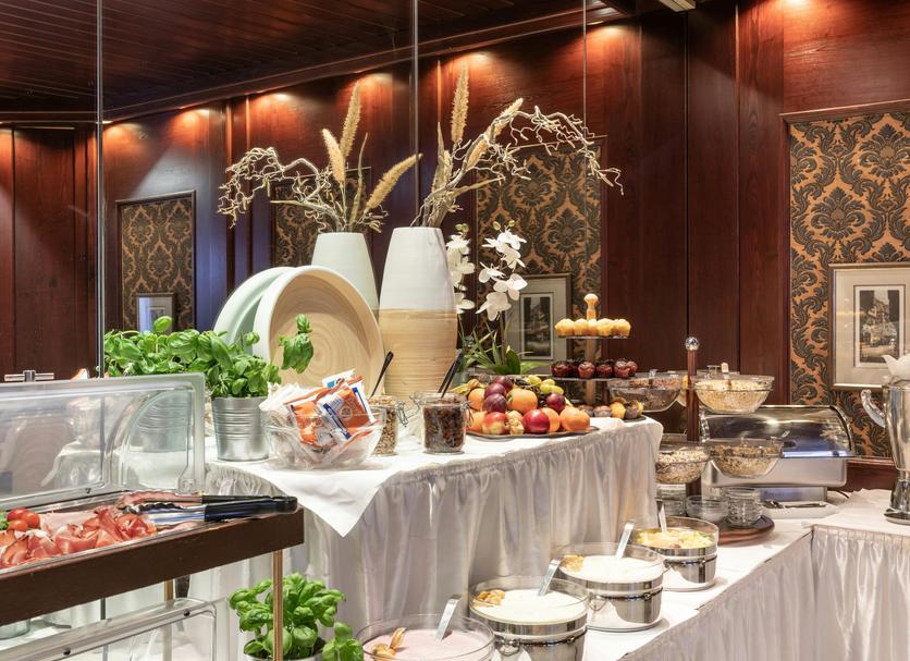 Buffet Photo
