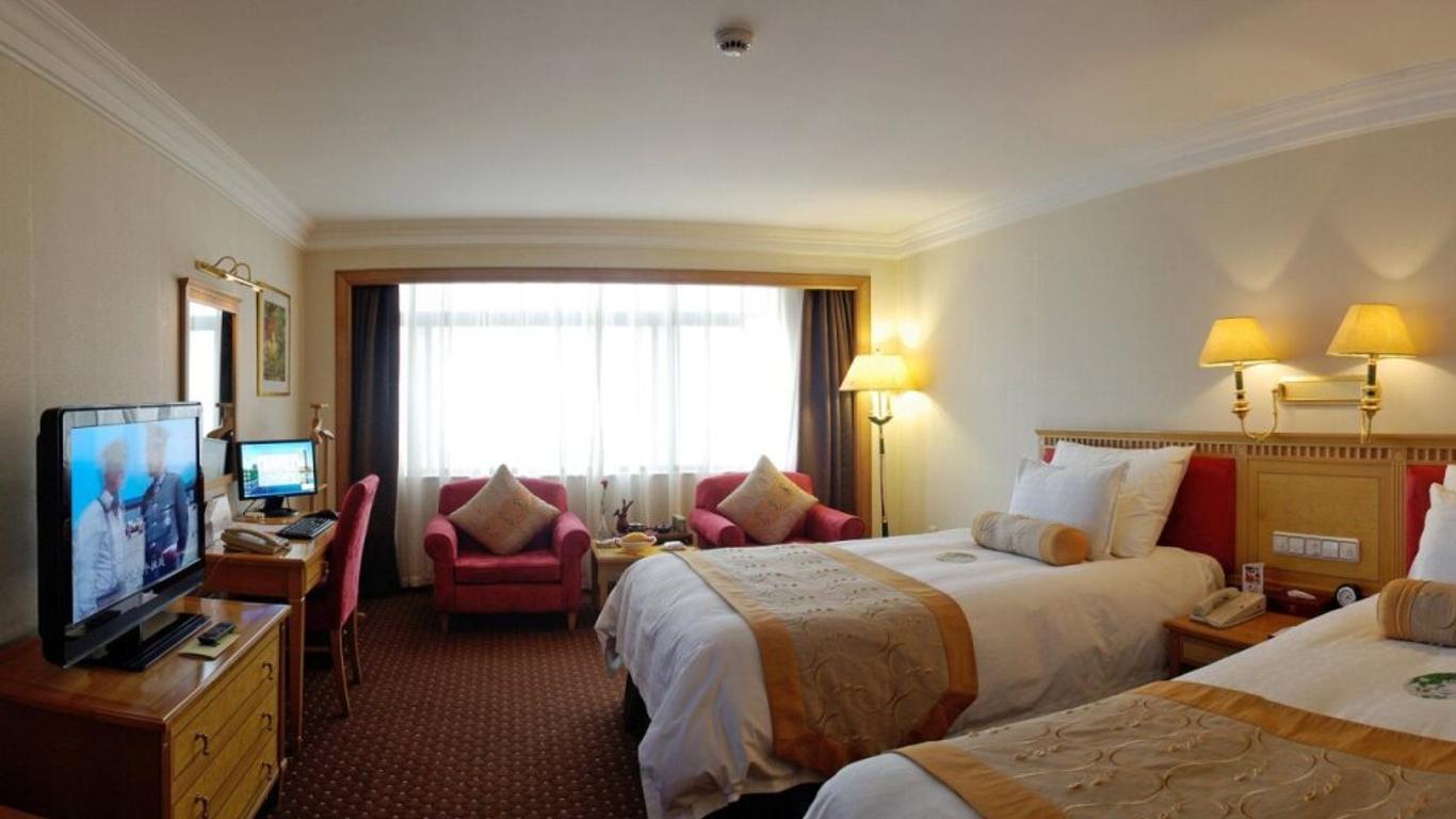 Gold Source Sunshine Hotel