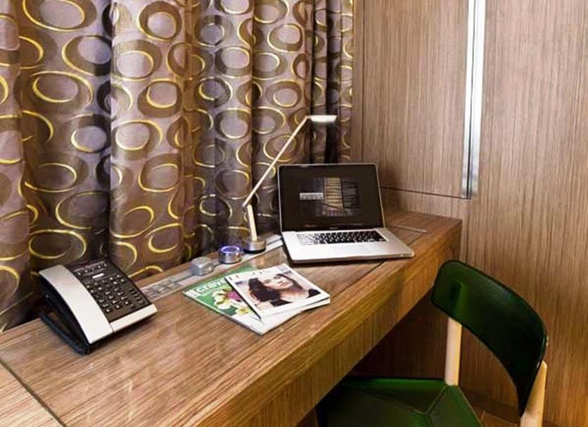 Business centre Photo