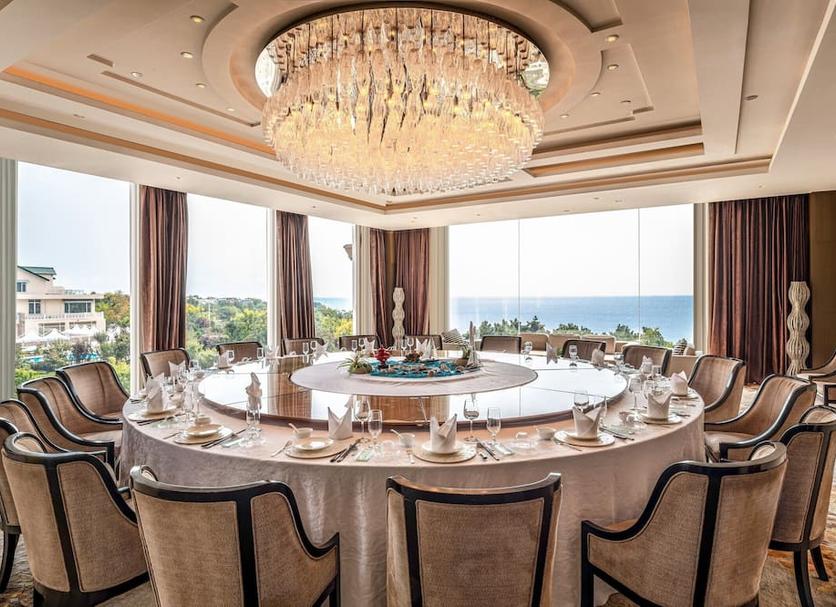 Dining room Photo