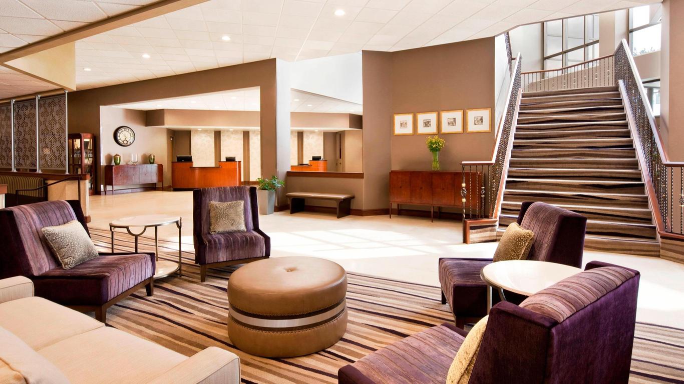Sheraton Syracuse University Hotel & Conference Center