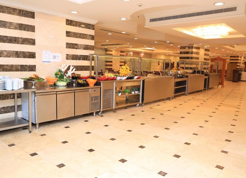 Buffet Photo