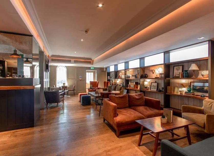 Lounge Photo