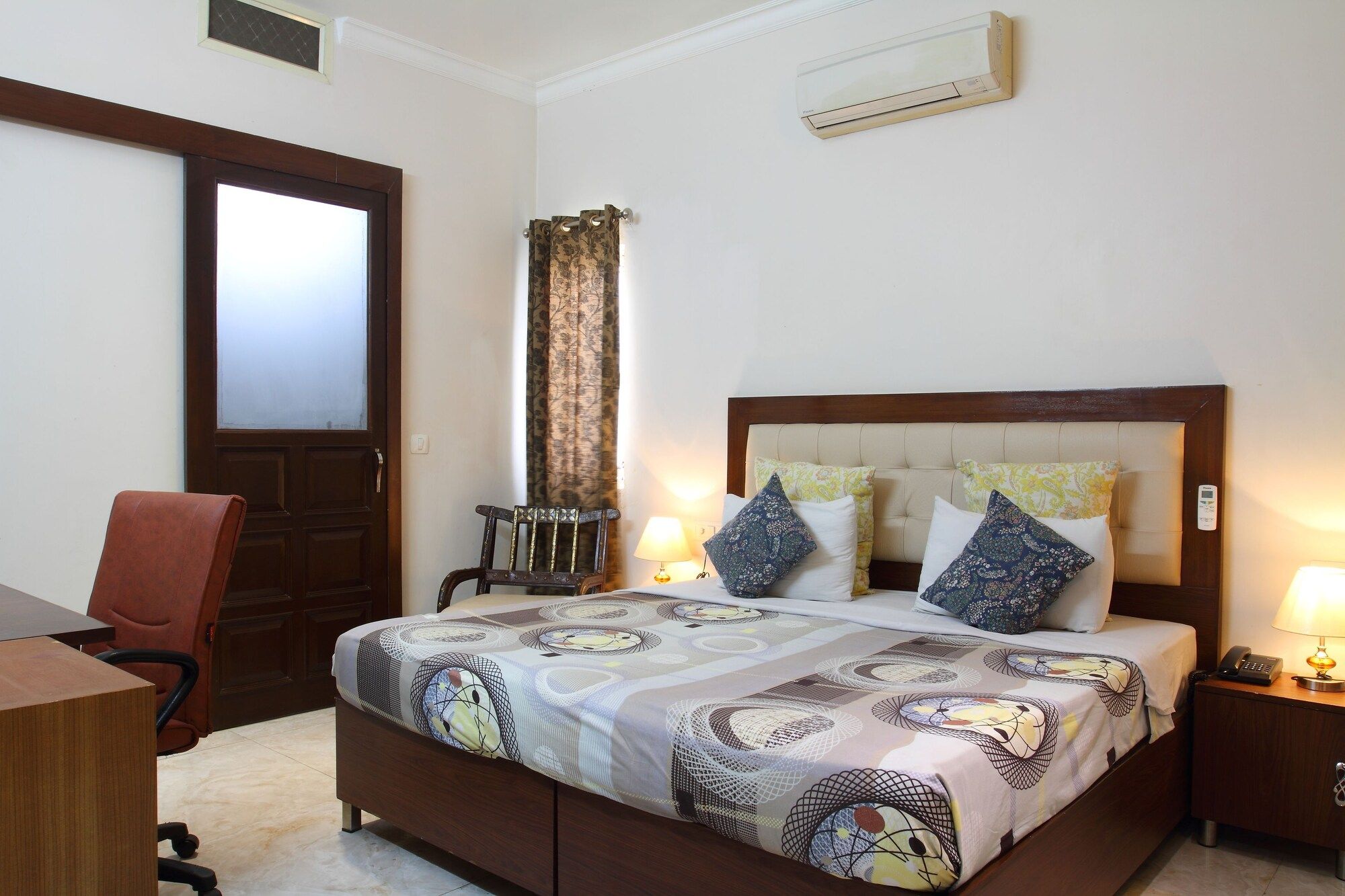 Bedroom Photo
