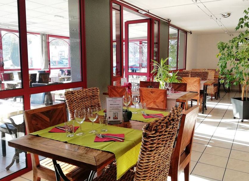Restaurant Photo