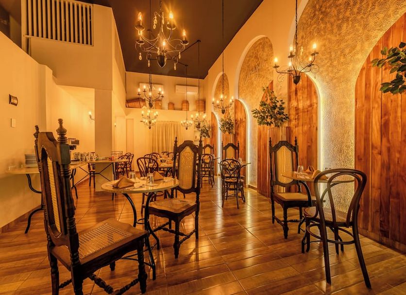 Restaurant Photo