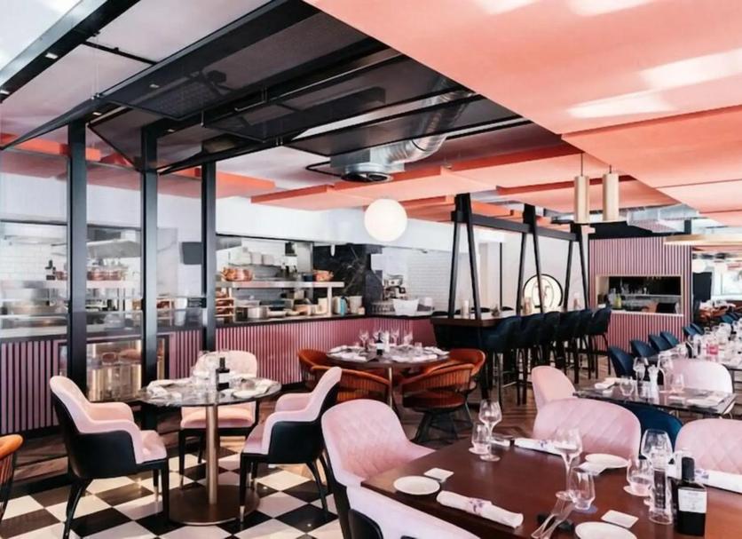 Restaurant Photo