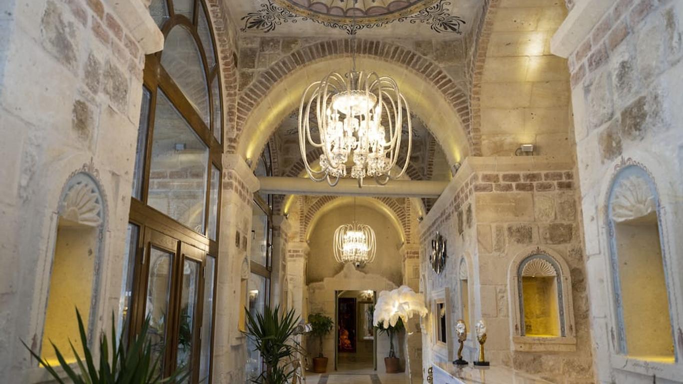 Elika Cave Suites & Spa
