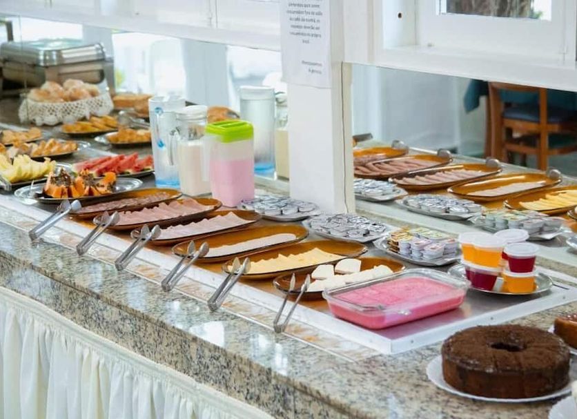 Buffet Photo