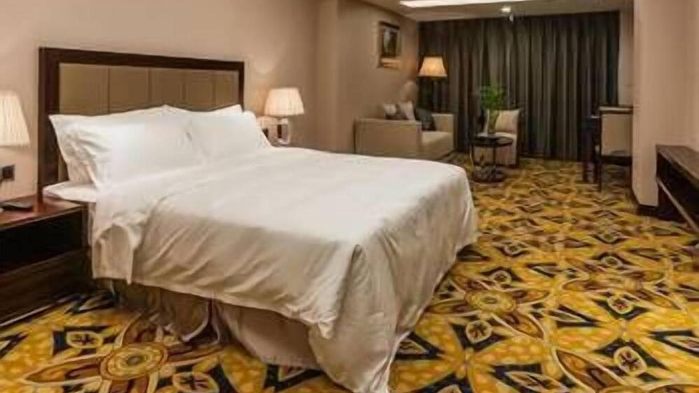 Enjoy Hotel