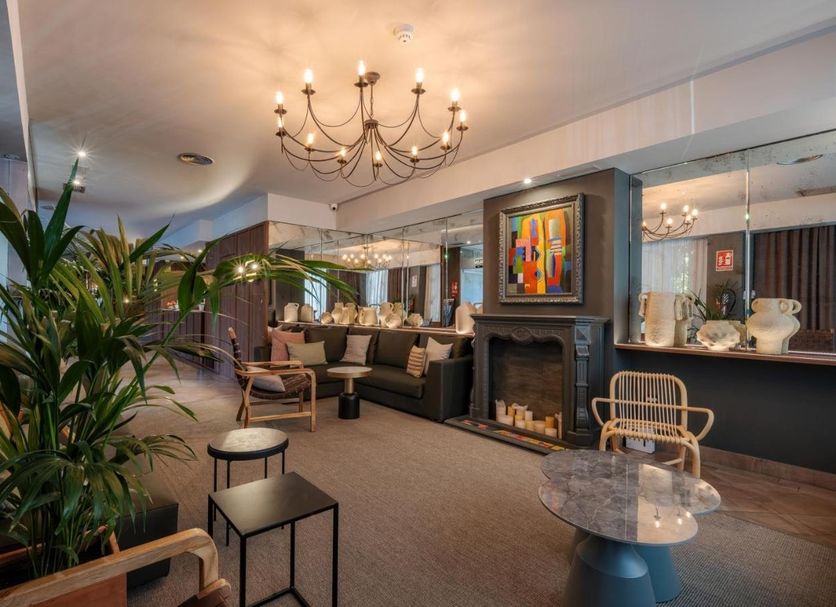 Lobby Photo
