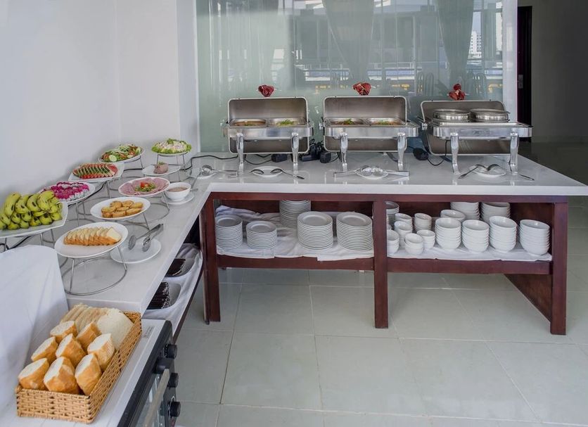 Buffet Photo