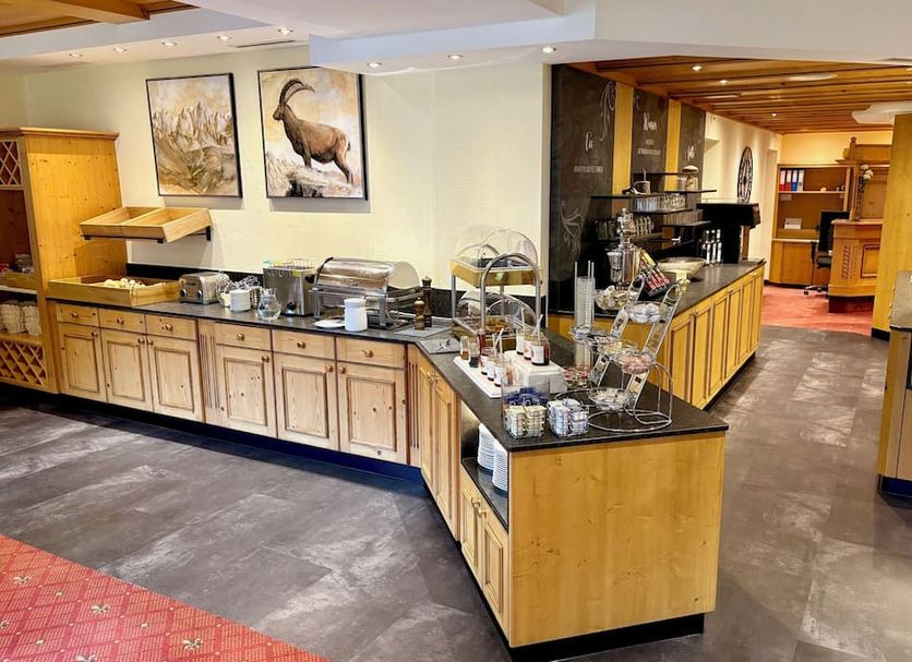 Buffet Photo