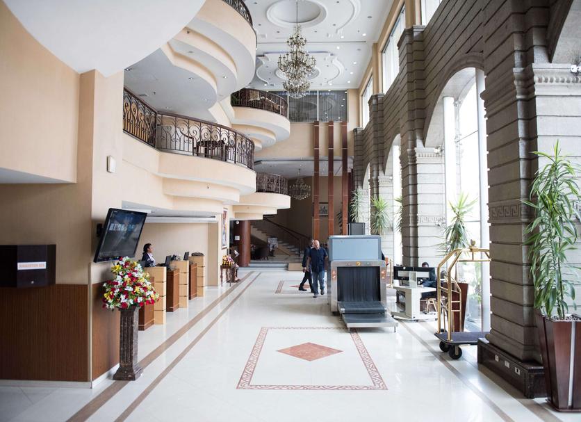 Lobby Photo