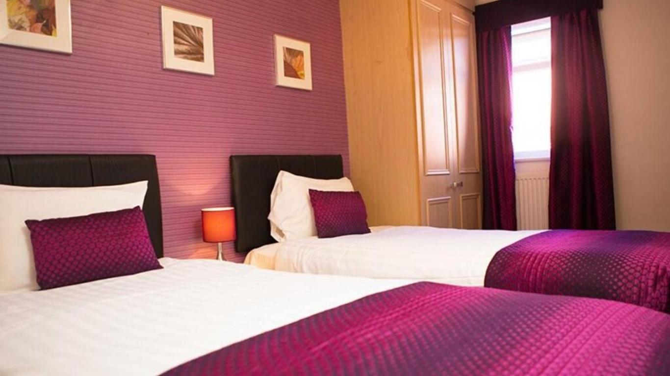 Royal Carlton Hotel