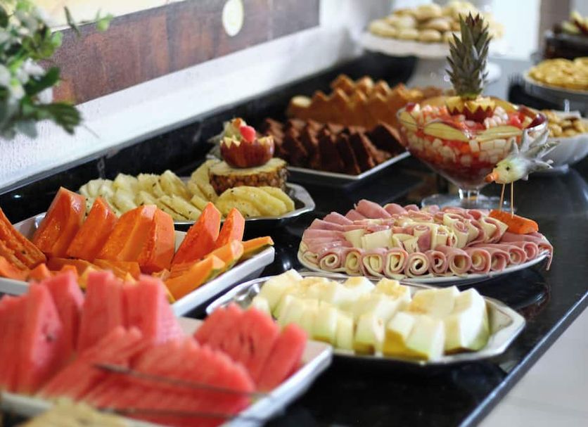 Buffet Photo