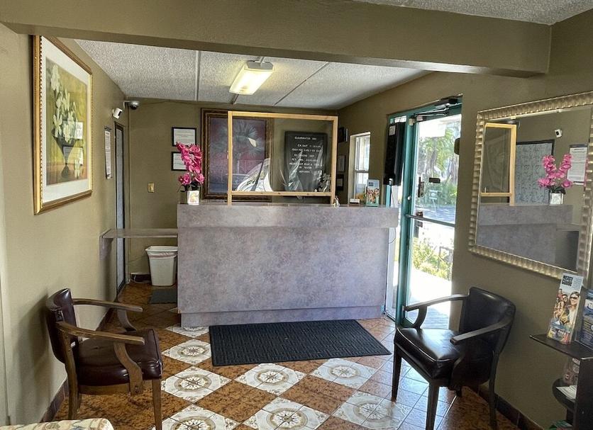 Front desk Photo