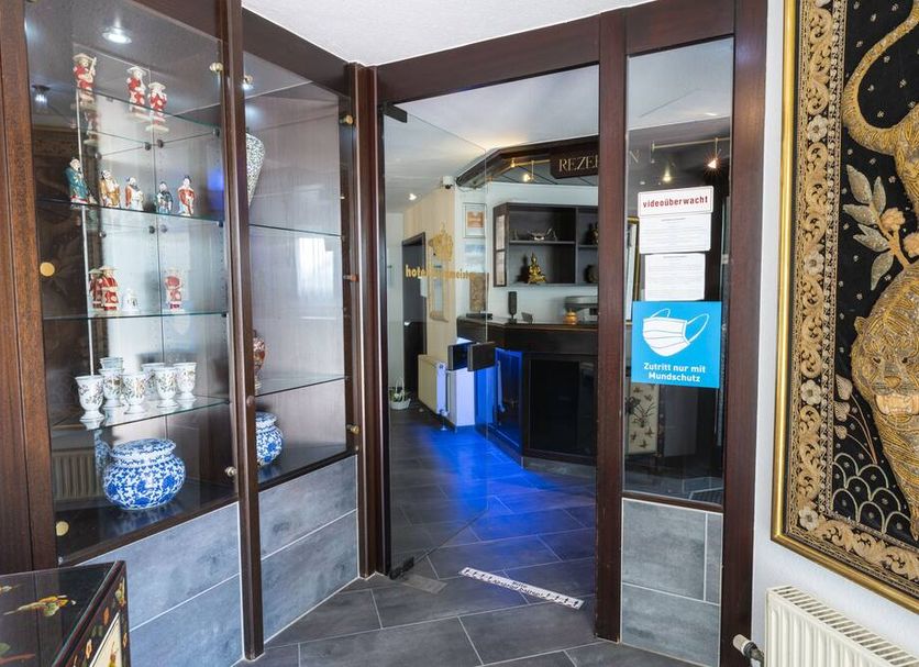 Shop Photo