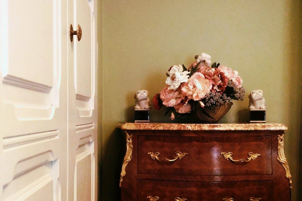 Room amenity