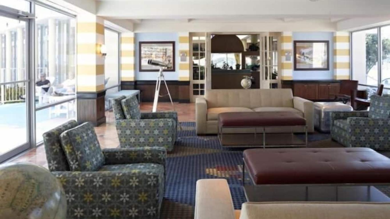 Pan American Oceanfront Hotel