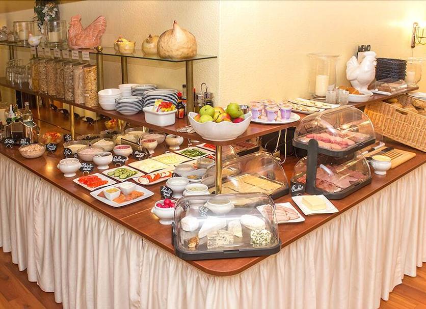 Buffet Photo