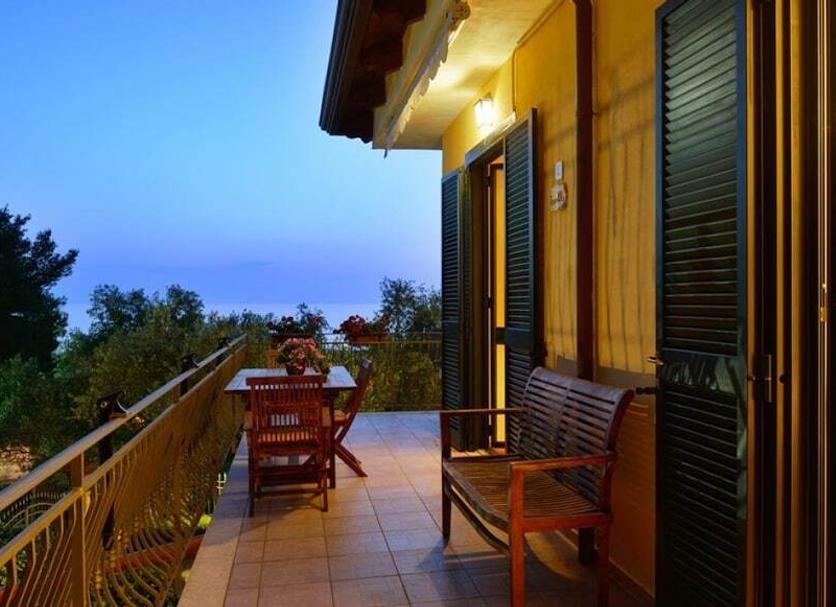 Balcony Photo