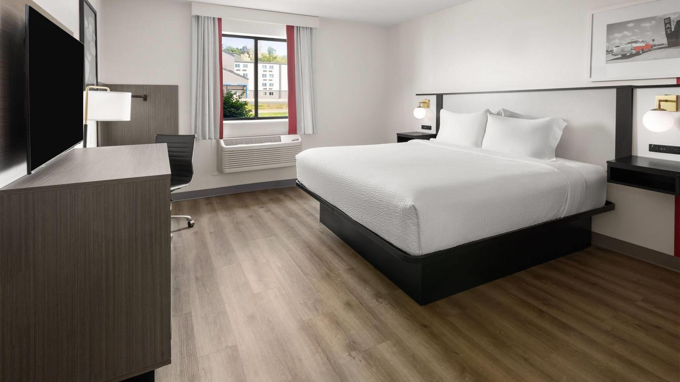 Ramada by Wyndham York Harrisburg Hershey
