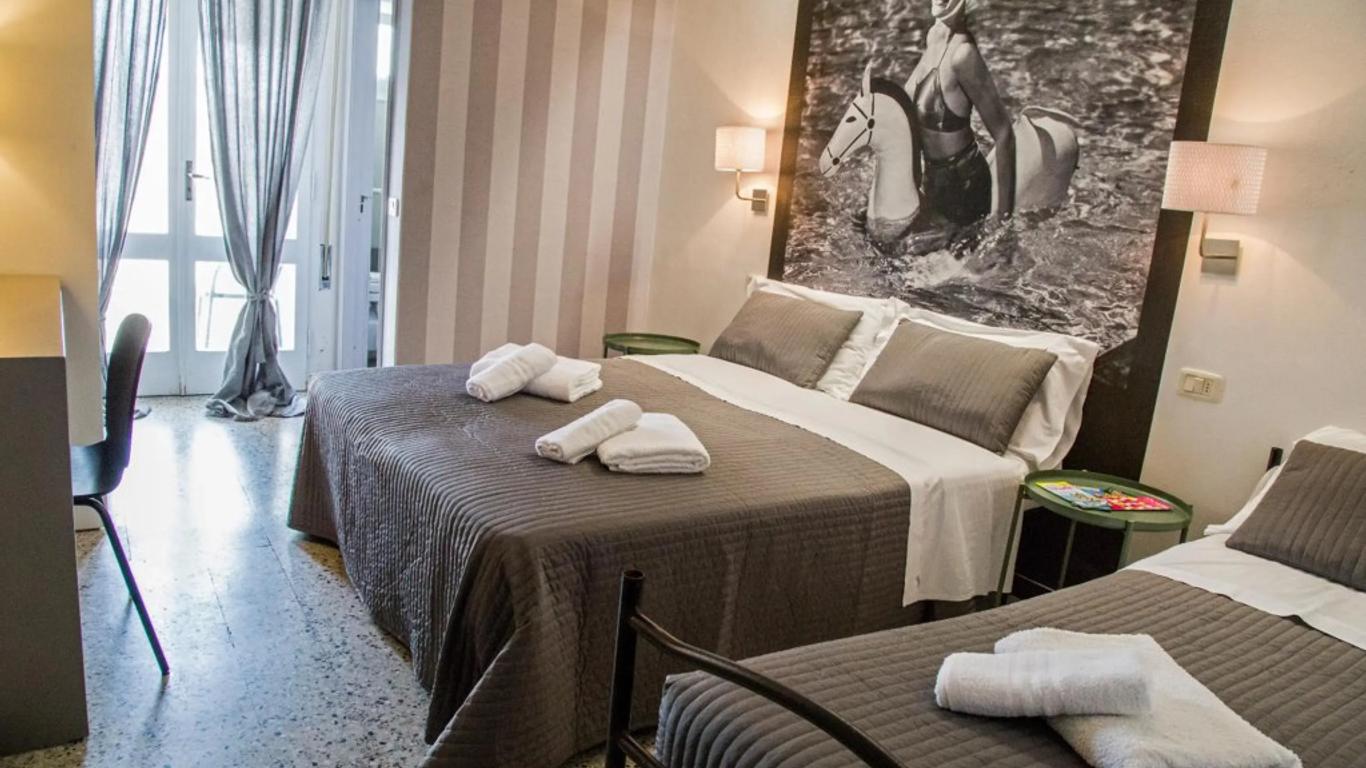 Hotel Hollywood