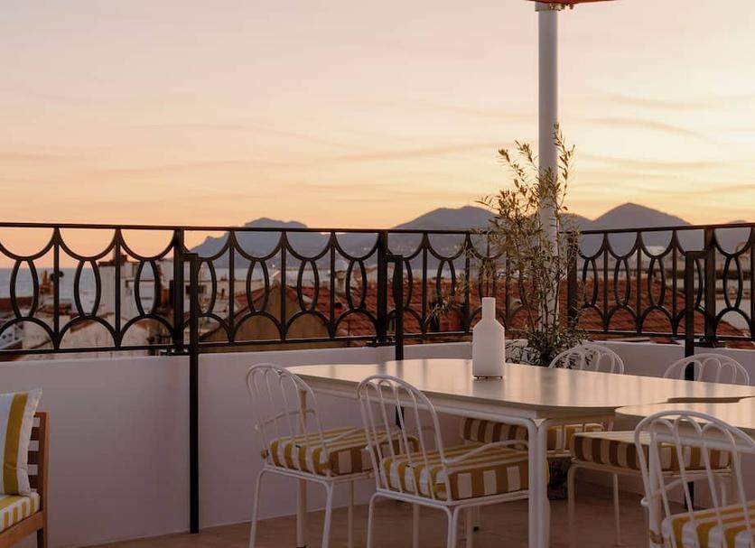 Balcony Photo