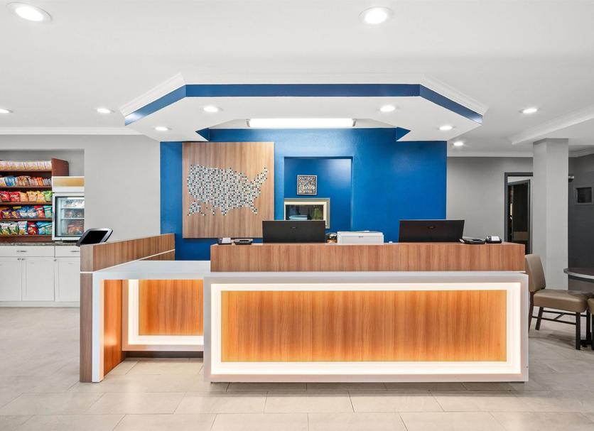 Front desk Photo
