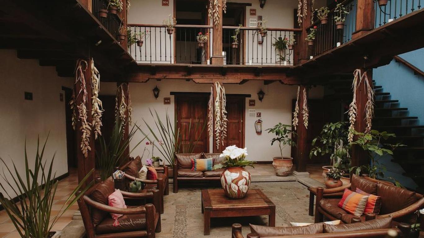 Docecuartos Hotel