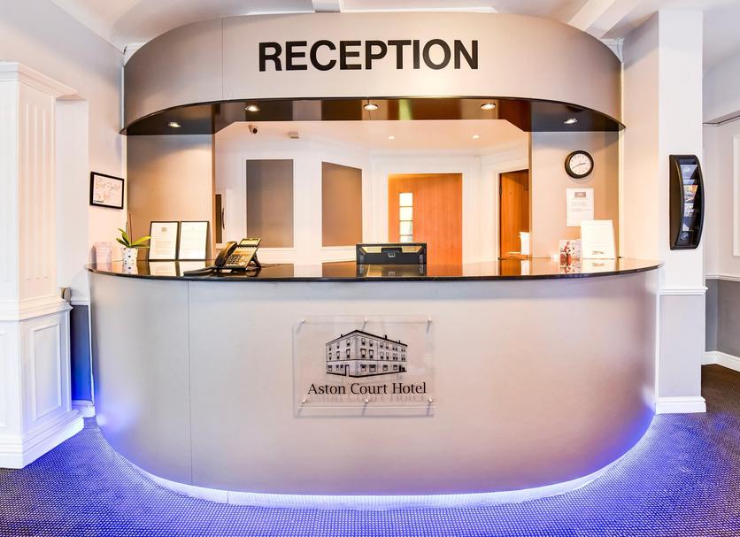 Front desk Photo