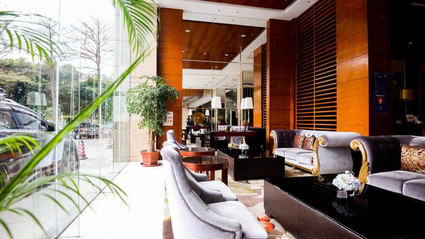 Leisure Hotel