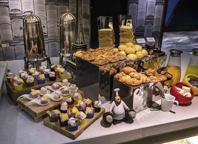 Buffet Photo