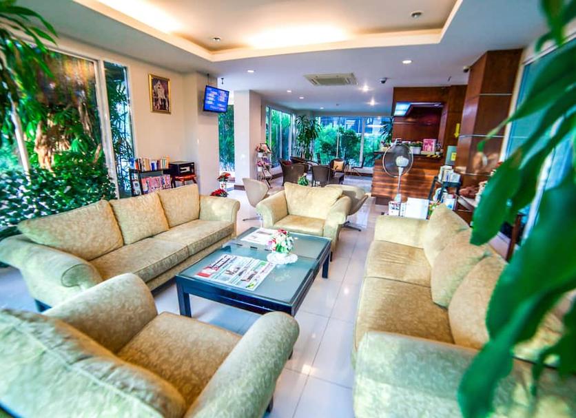 Lounge Photo