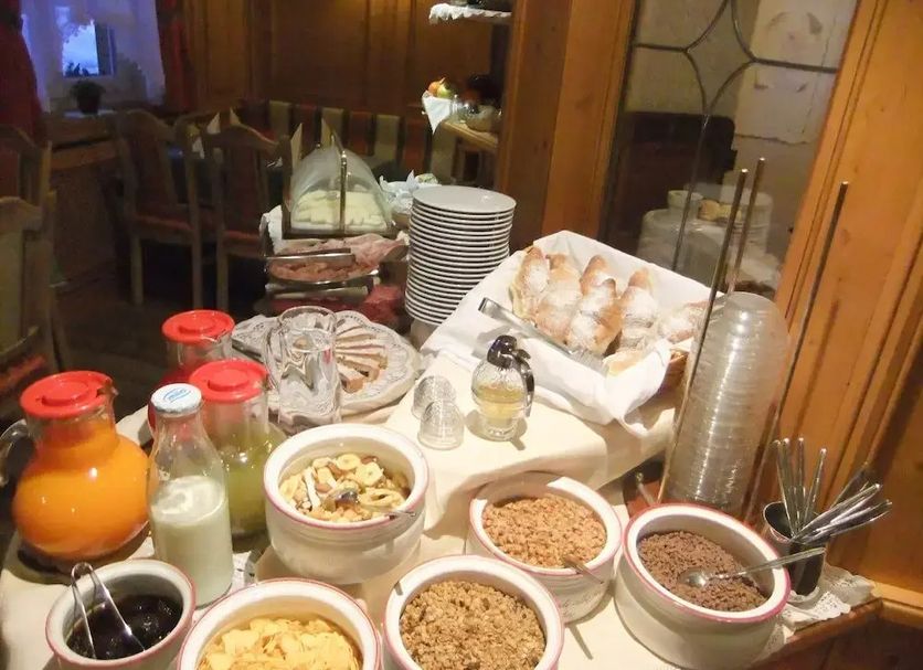 Buffet Photo