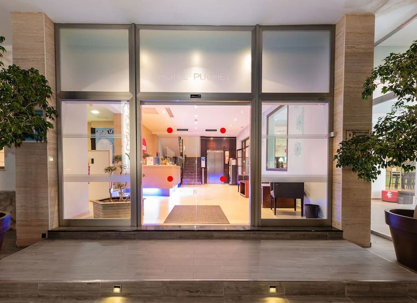 Lobby Photo