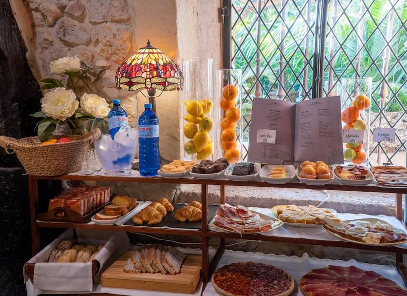 Buffet Photo