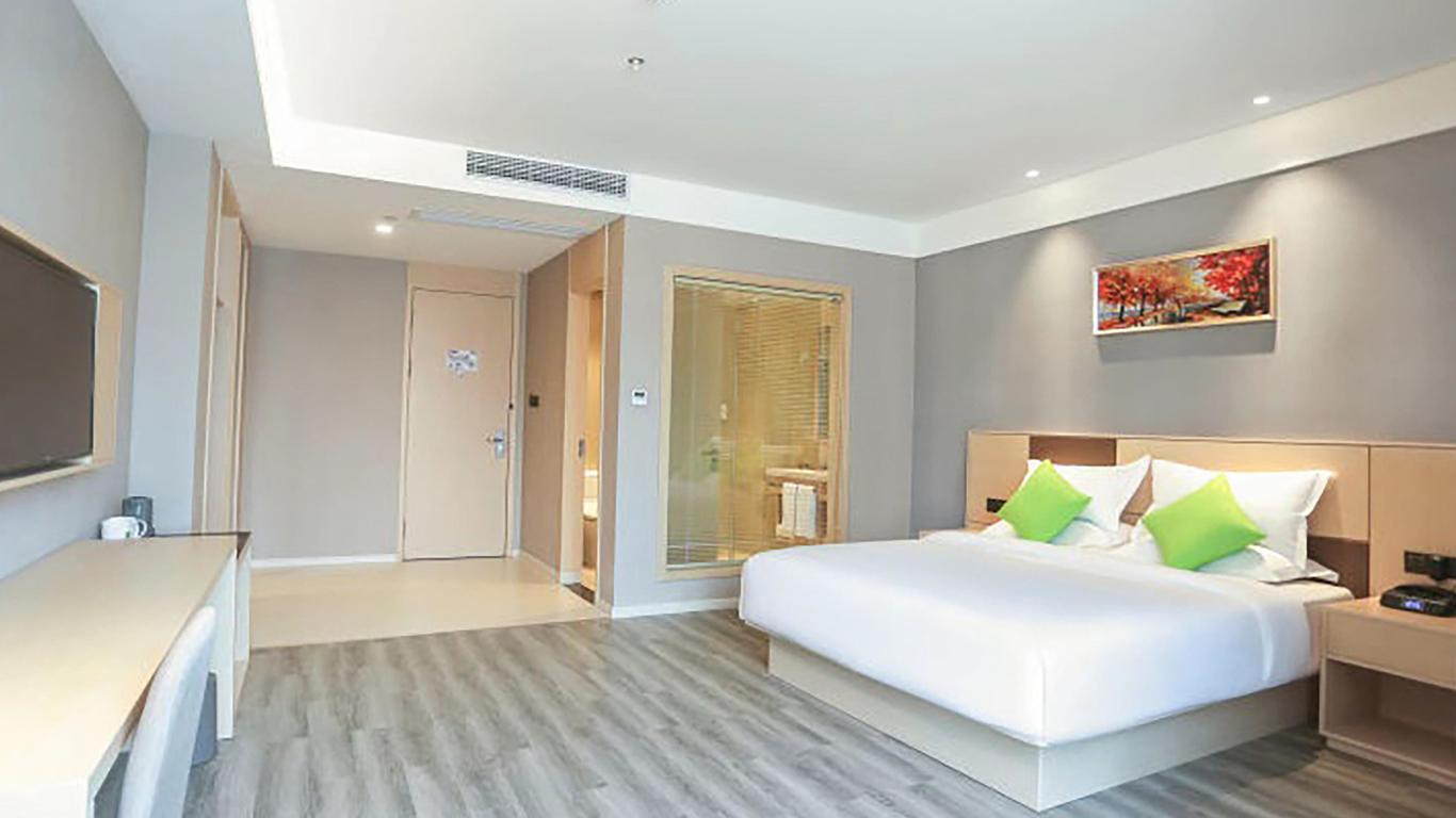 ibis Styles NC Red Valley