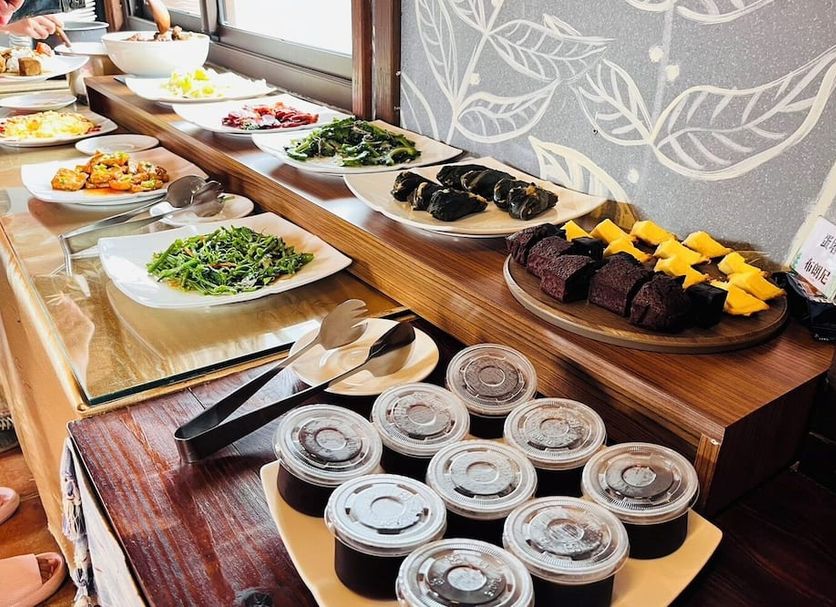 Buffet Photo