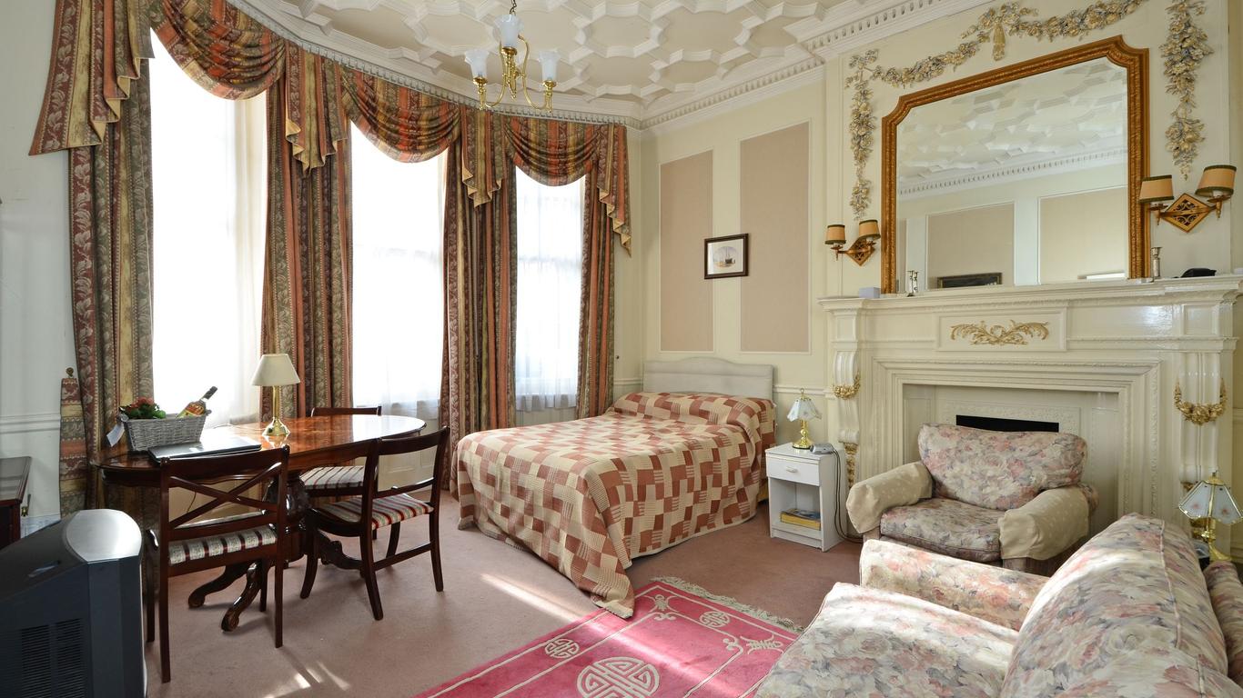 Kensington Court Aparthotel