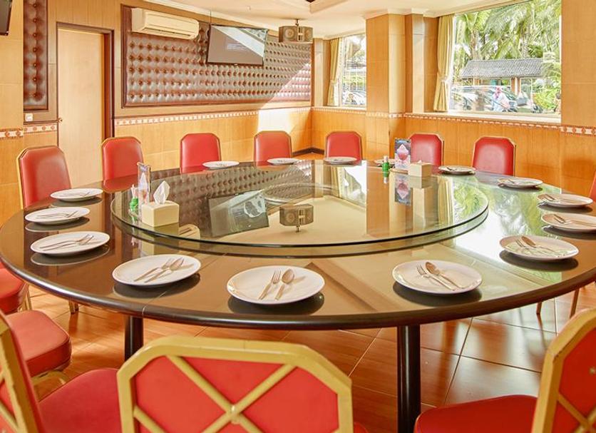 Dining room Photo