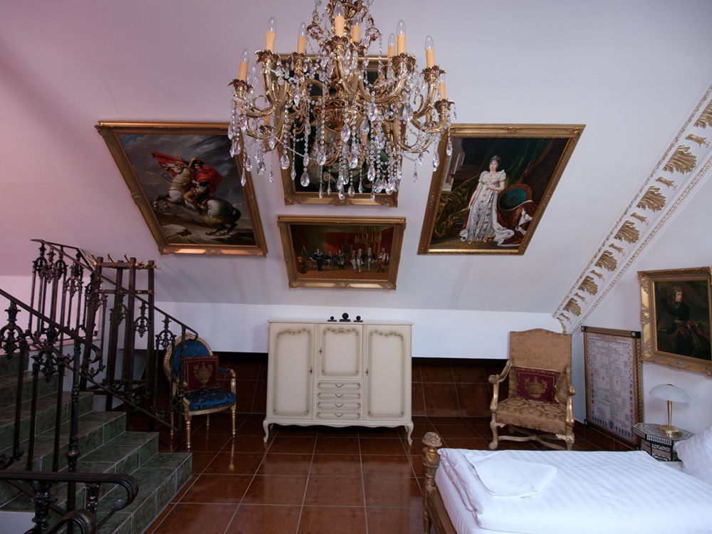 Room amenity