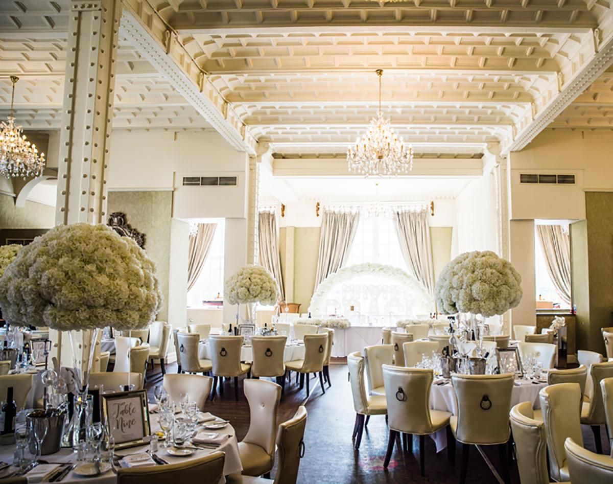 Banquet hall