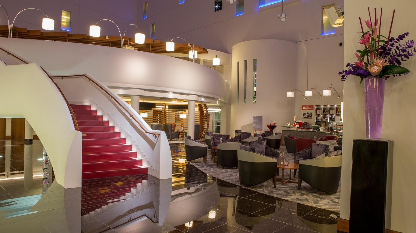 Hilton London Heathrow Airport Terminal 5