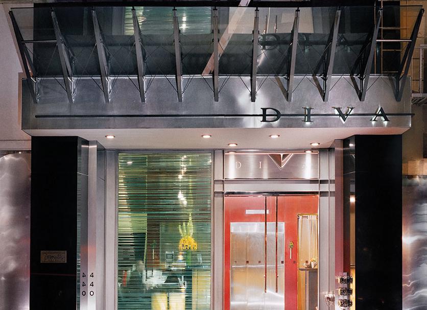 Hotel entrance Photo